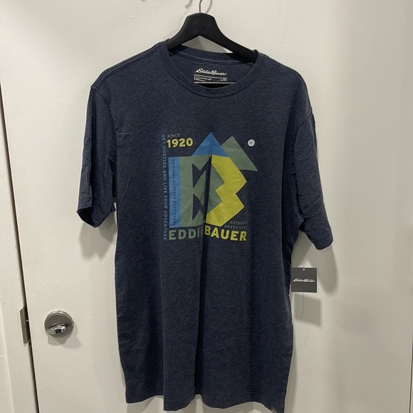 NWT! Eddie Bauer Logo Graphic T-Shirt - Picture 3 of 5